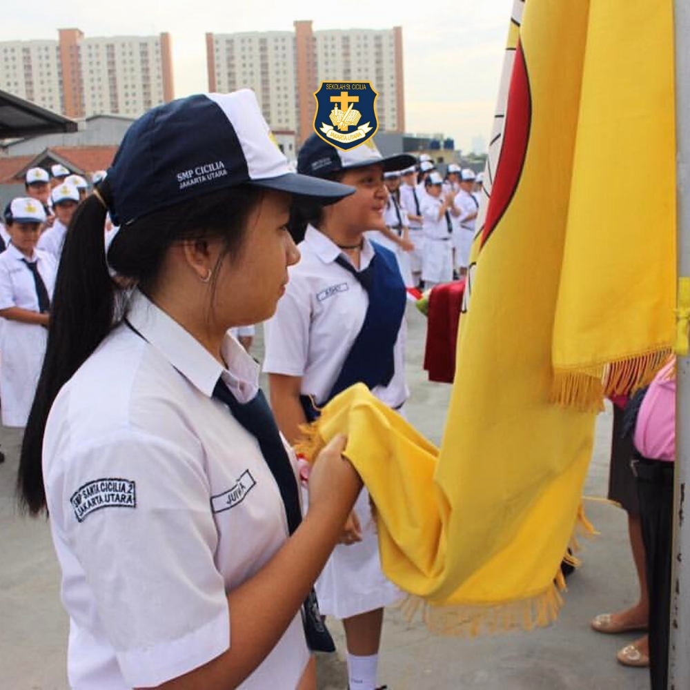 Upacara SMP SANTA CICILIA 2 Pademangan Jakarta Utara